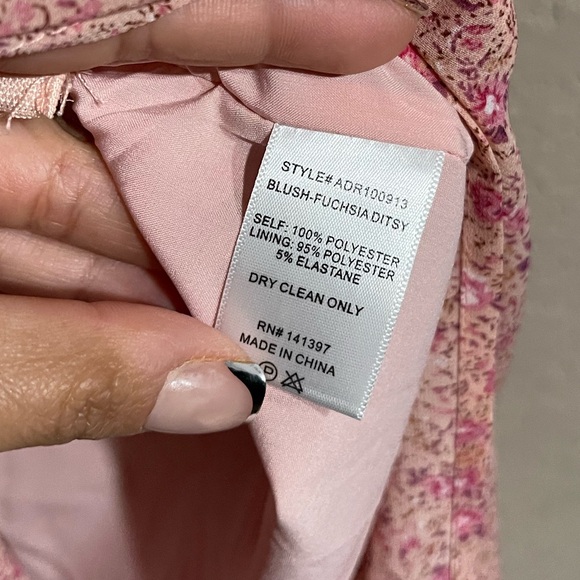 ASTR The Label | Floral Ditsy Blush Milkmaid Midi Dress Small - Picture 4 of 6